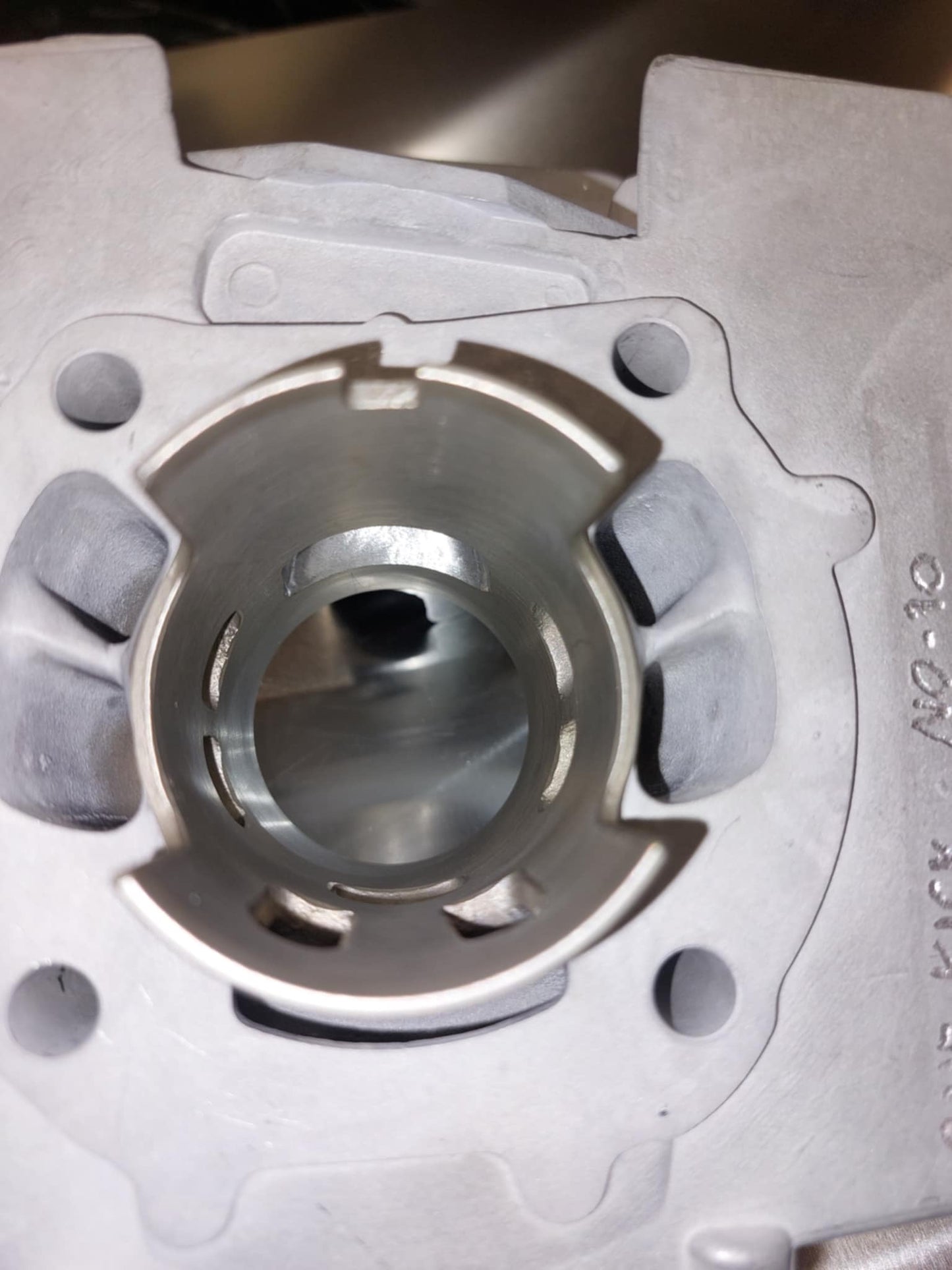 Sylinderporting One Kick Norway DMP 70cc