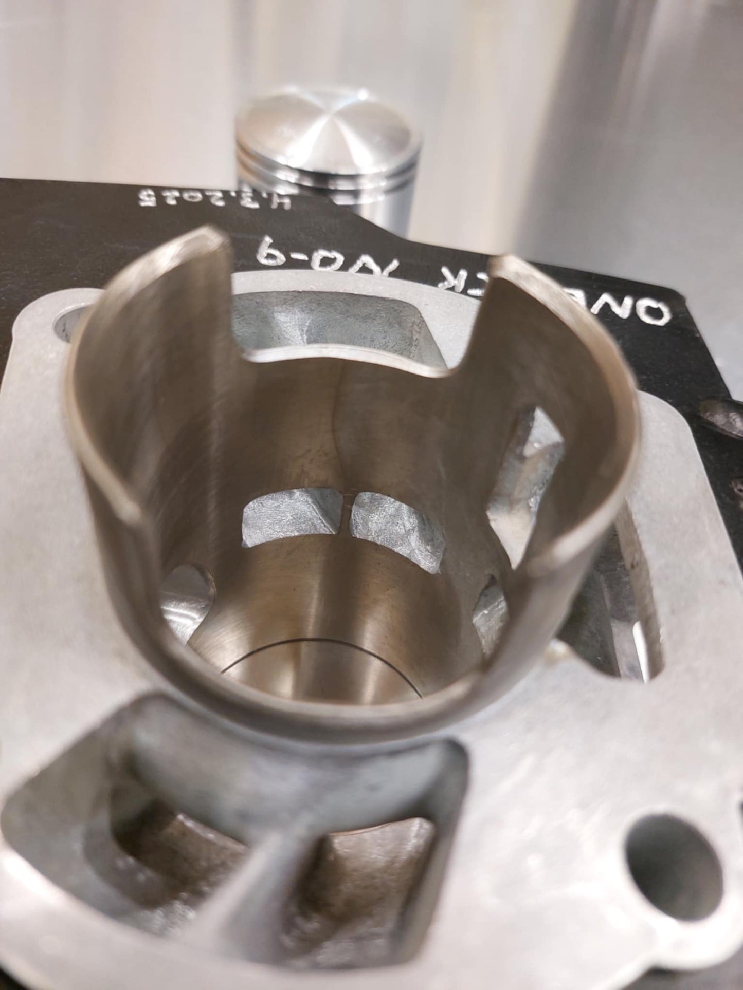 Sylinderporting One Kick Norway Athena 70