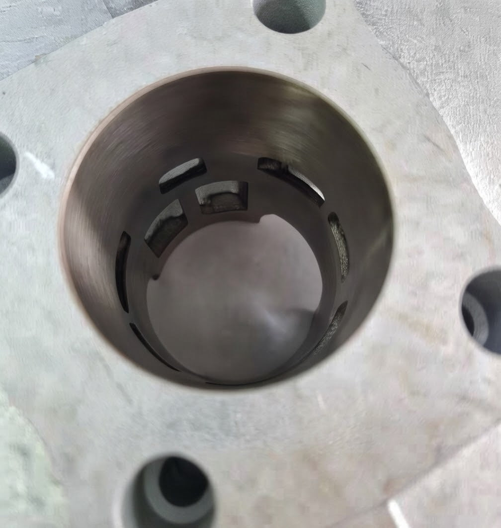 Sylinder 110cc 53mm MT8 MB8