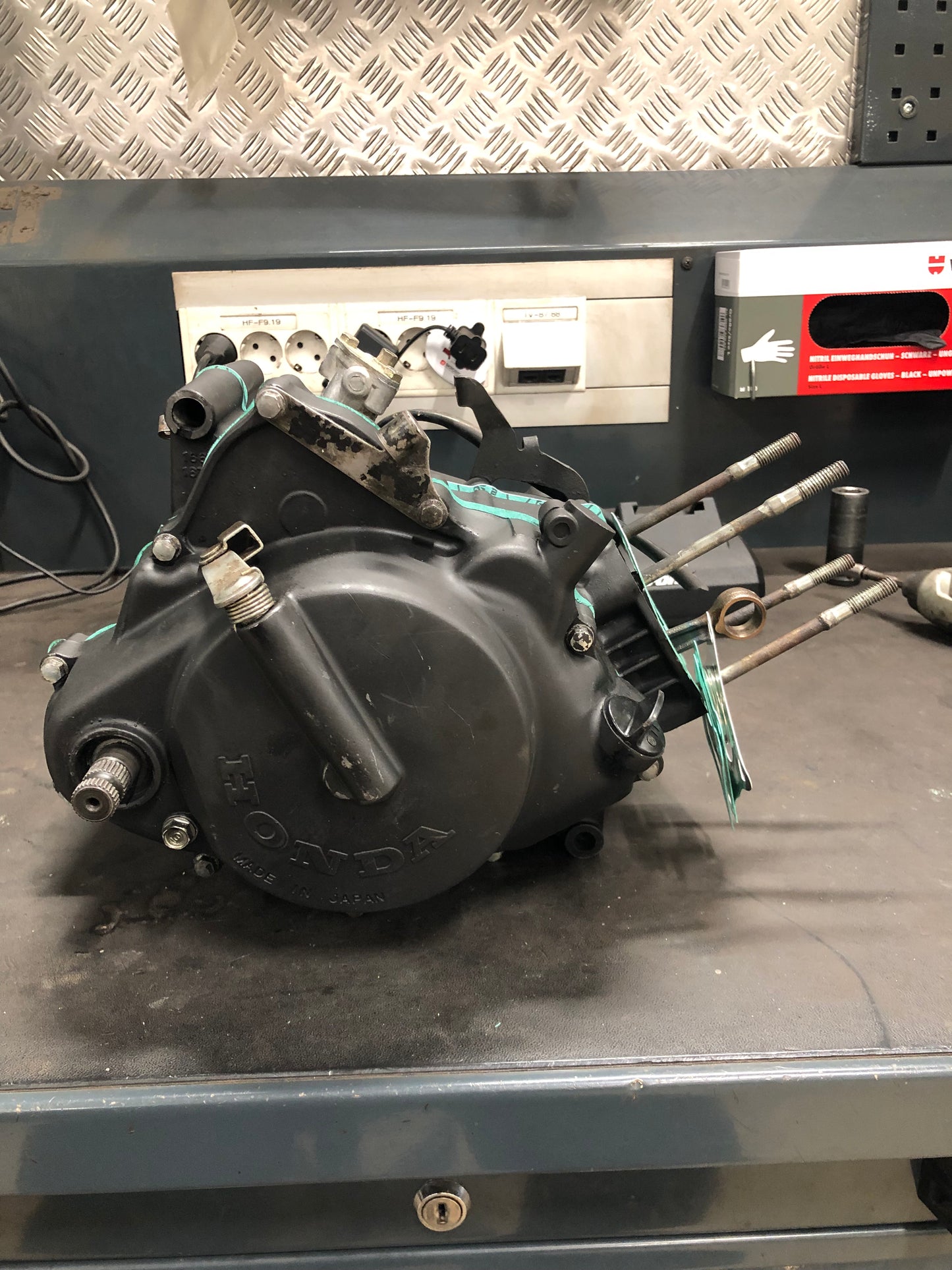 Motor MT50 AD01 restaurert